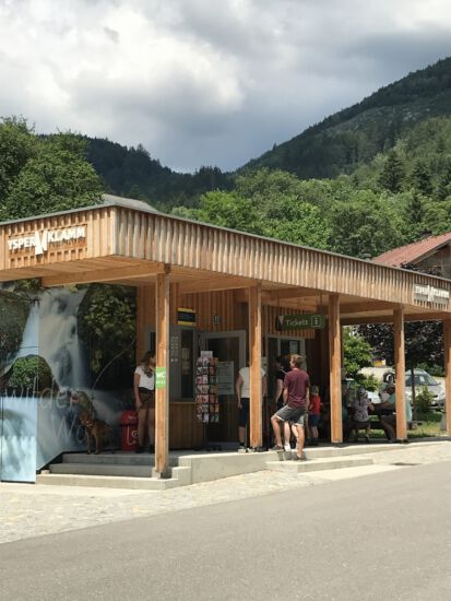 Modernes Besucherzentrum in der Ysperklamm