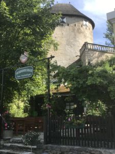 So ein wunderschönes Ambiente für einen Heurigen !